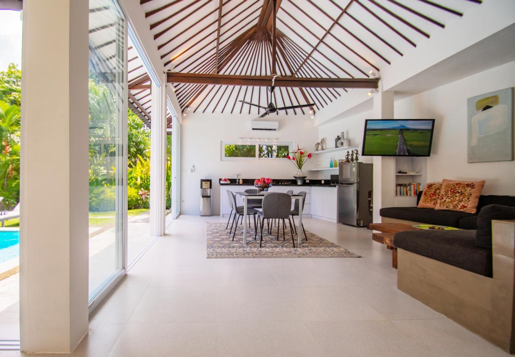 סמיניאק Villa Sitara, Sitara Villa Group מראה חיצוני תמונה