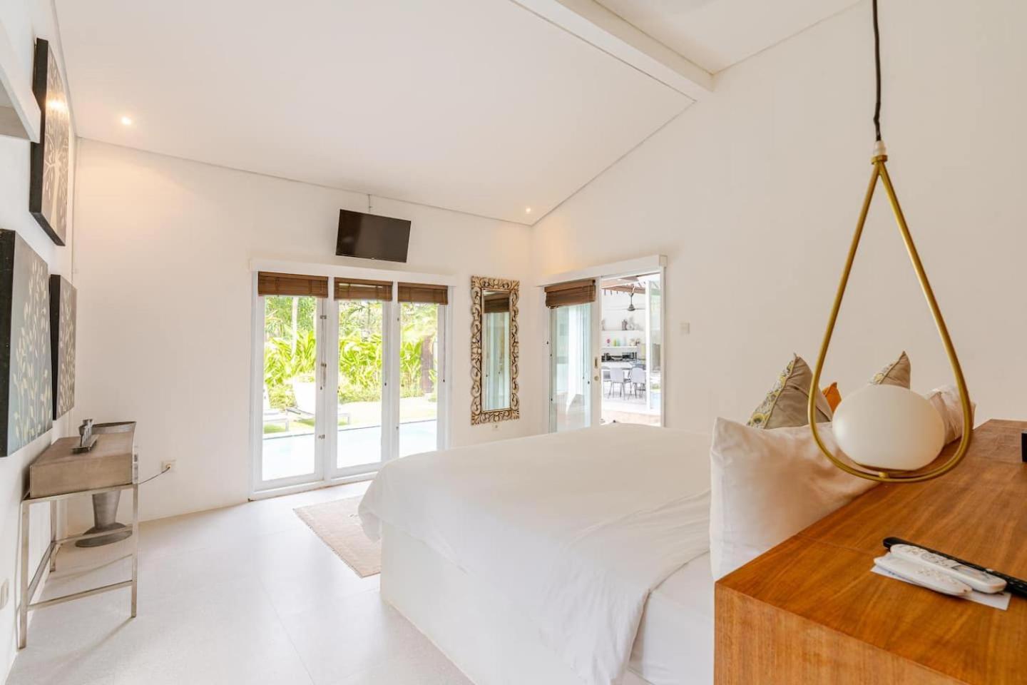 סמיניאק Villa Sitara, Sitara Villa Group מראה חיצוני תמונה
